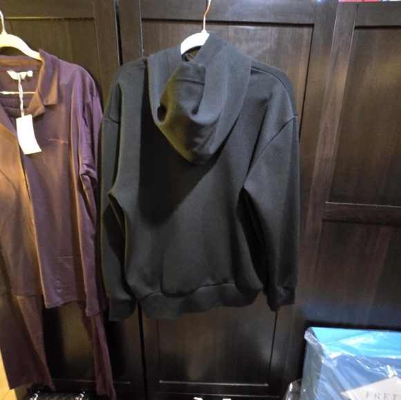 Comme Des Garçons PLAYBlack/Red Heart Play Hooded Sweatshirt Retails $350 - Picture 12 of 12